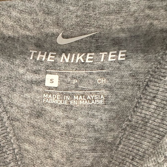 Assorted Crop Tops, Assorted Sizes - Picture 16 of 16